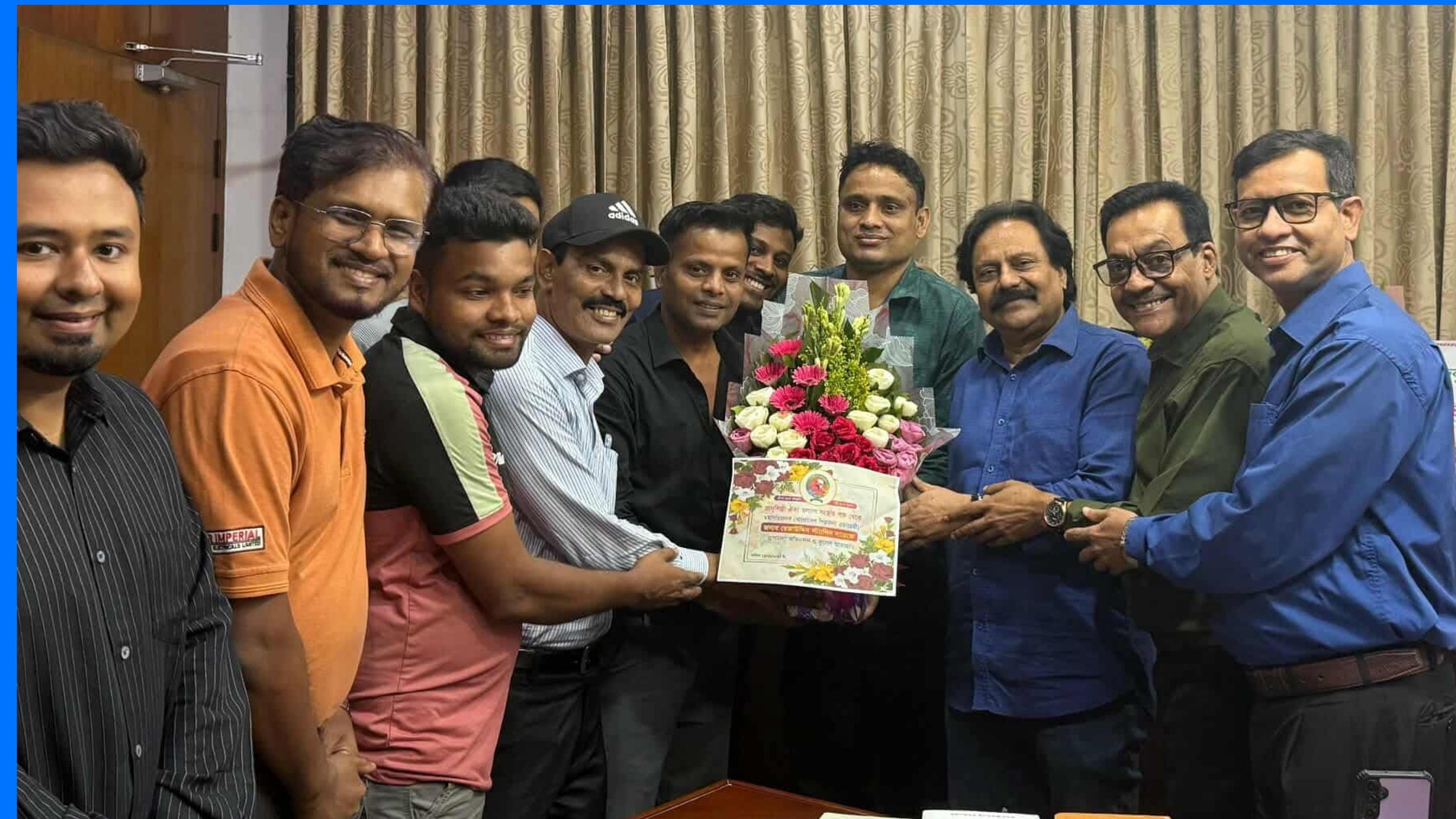 শিল্পকলা একাডেমির মহাপরিচালককে শুভেচ্ছা জানালেন তরুণ জাদুশিল্পীরা