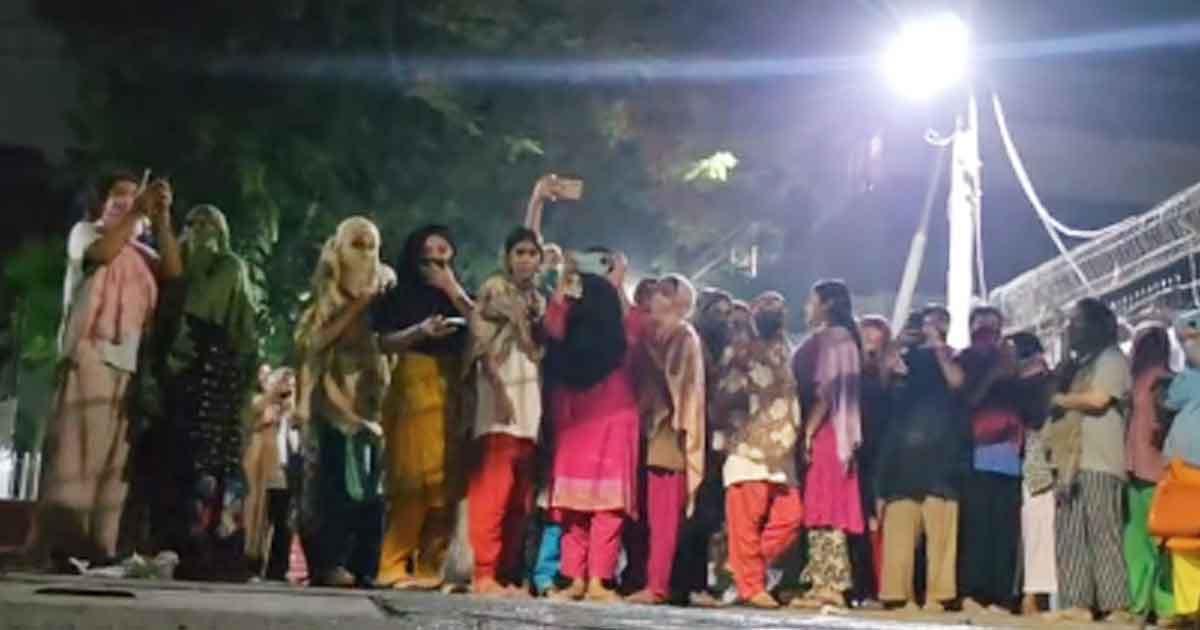 মধ্যরাতে উত্তাল ইডেন মহিলা কলেজ